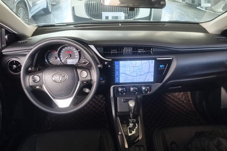 Used Toyota Corolla 2018 1.2T S-CVT GL Smart Enjoyment Version Center Console