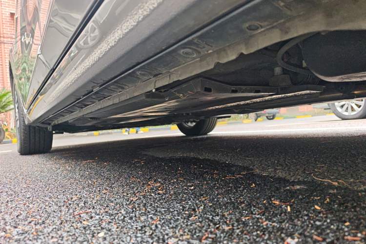 Used Toyota Corolla 2018 Dual-Engine 1.8L E-CVT Smart Edition Chassis Rear Left