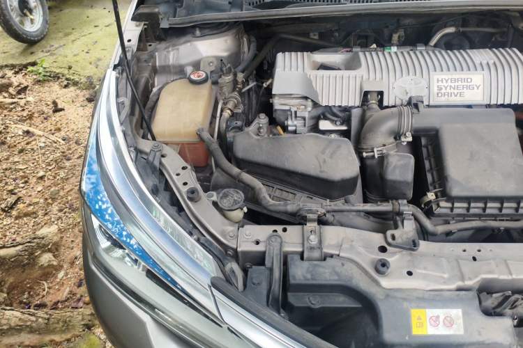 Used Toyota Corolla 2018 Dual-Engine 1.8L E-CVT Smart Edition Engine Bay Right