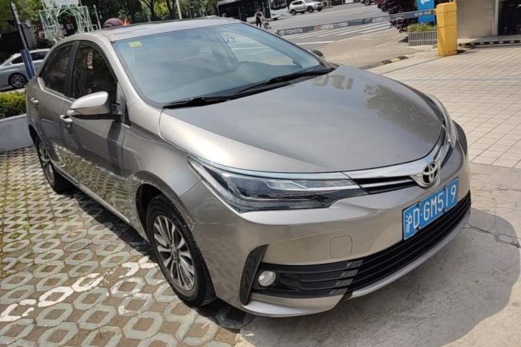 Used Toyota Corolla 2018 1.2T S-CVT GL-i Zhihui Edition Front Right 45 Deg