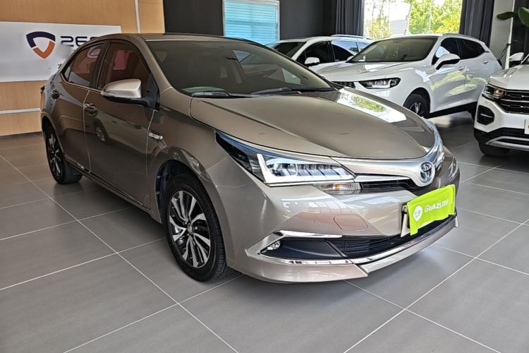 Used Toyota Corolla 2018 Dual-Engine 1.8L E-CVT Smart Edition Front Right 45 Deg