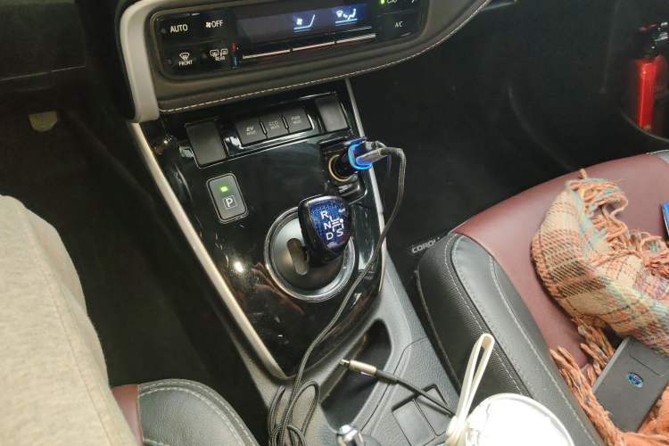 Used Toyota Corolla 2018 Dual-Engine 1.8L E-CVT Smart Edition Gear Lever