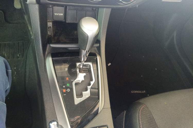 Used Toyota Corolla 2018 1.2T S-CVT GL Smart Enjoyment Version Gear Lever