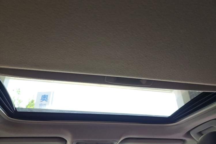 Used Toyota Corolla 2018 Dual-Engine 1.8L E-CVT Smart Edition Headliner