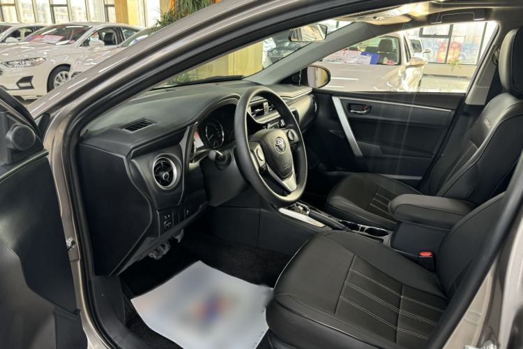 Used Toyota Corolla 2018 1.2T S-CVT GL-i Zhihui Edition Interior 2