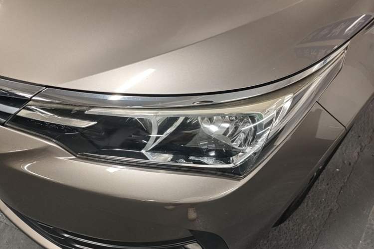 Used Toyota Corolla 2018 1.2T S-CVT GL Smart Enjoyment Version Left Front Headlight