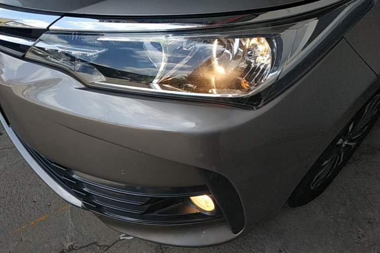 Used Toyota Corolla 2018 1.2T S-CVT GL Smart Enjoyment Version Left Front Headlight