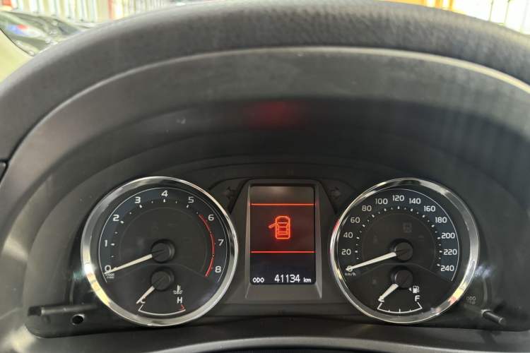 Used Toyota Corolla 2018 1.2T S-CVT GL-i Zhihui Edition Odometer Close Up
