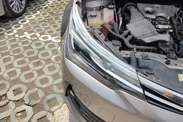 Used Toyota Corolla 2018 1.2T S-CVT GL-i Zhihui Edition Right Front Headlight