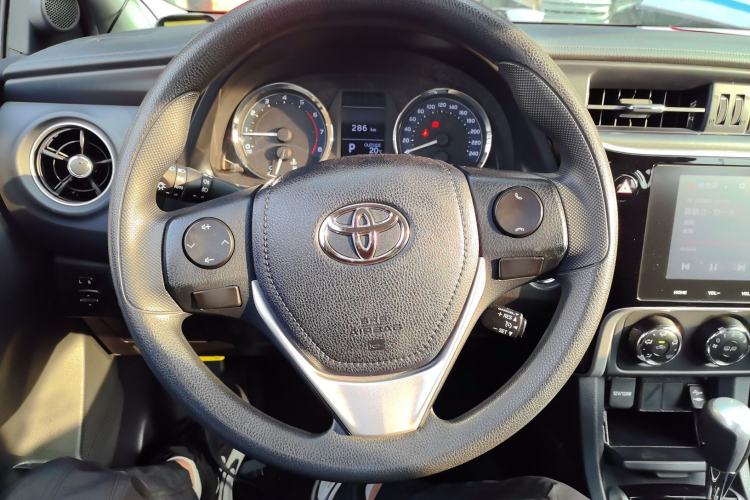 Used Toyota Corolla 2018 1.2T S-CVT GL-i Zhihui Edition Steering Wheel