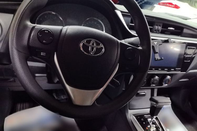 Used Toyota Corolla 2018 1.2T S-CVT GL-i Zhihui Edition Steering Wheel