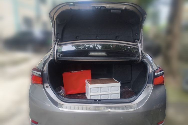 Used Toyota Corolla 2018 Dual-Engine 1.8L E-CVT Smart Edition Trunk