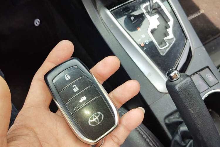 Used Toyota Corolla 2018 1.2T S-CVT GL-i Zhihui Edition Vehicle Key