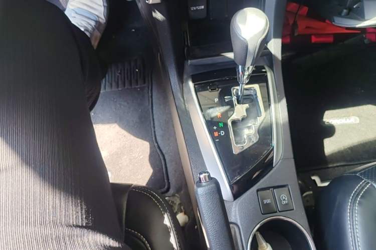 Used Toyota Corolla 2018 1.2T S-CVT GL Smart Enjoyment Version Gear Lever