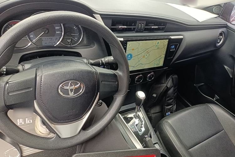 Used Toyota Corolla 2018 1.2T S-CVT GL Smart Enjoyment Version Center Console