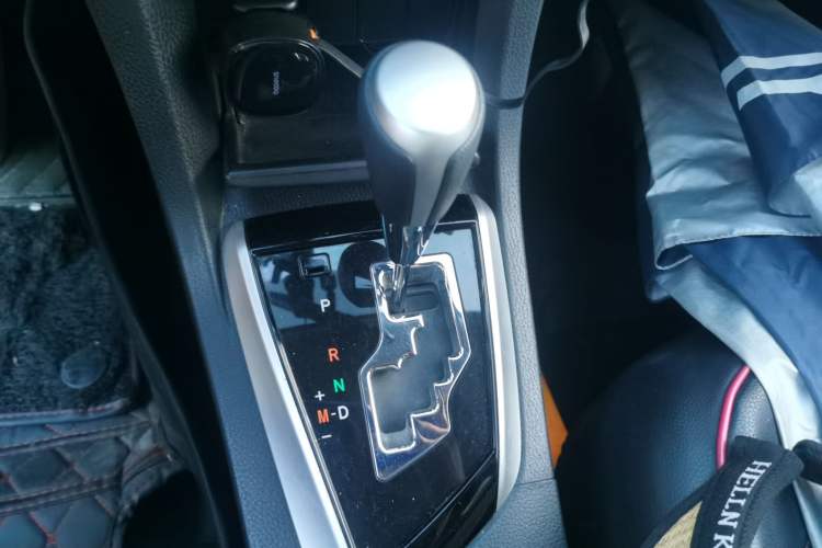 Used Toyota Corolla 2018 1.2T S-CVT GL Smart Enjoyment Version Gear Lever