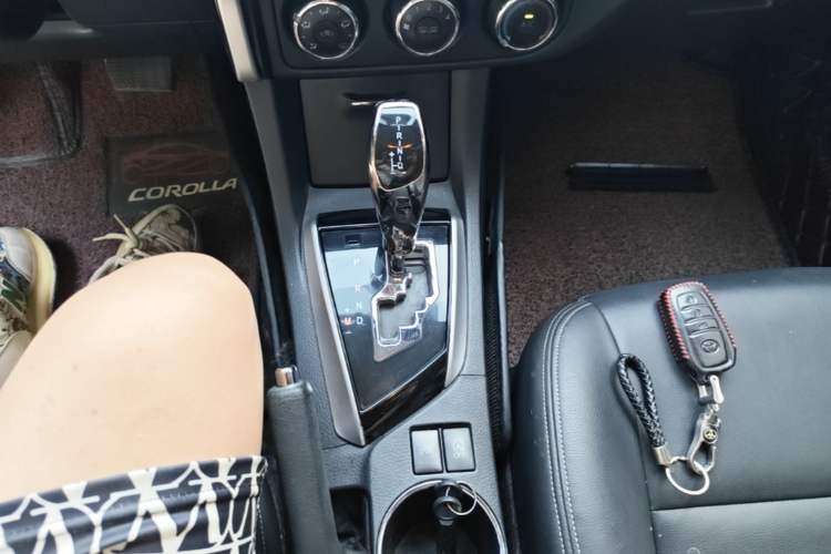 Used Toyota Corolla 2018 1.2T S-CVT GL Smart Enjoyment Version Gear Lever