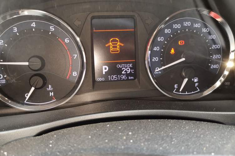 Used Toyota Corolla 2018 1.2T S-CVT GL-i Zhihui Edition Odometer Close Up
