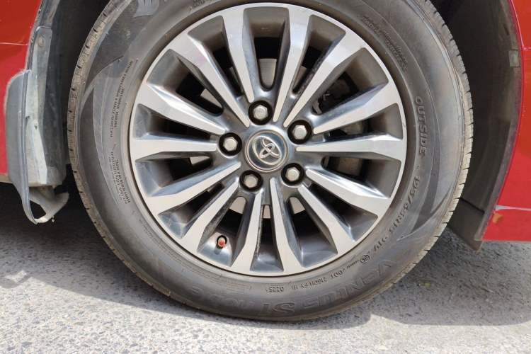 Used Toyota Corolla 2018 1.2T S-CVT GL-i Zhihui Edition Right Front Wheel Hub