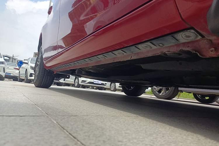 Used Toyota Corolla 2018 1.2T S-CVT GL Smart Enjoyment Version Right Side Sill