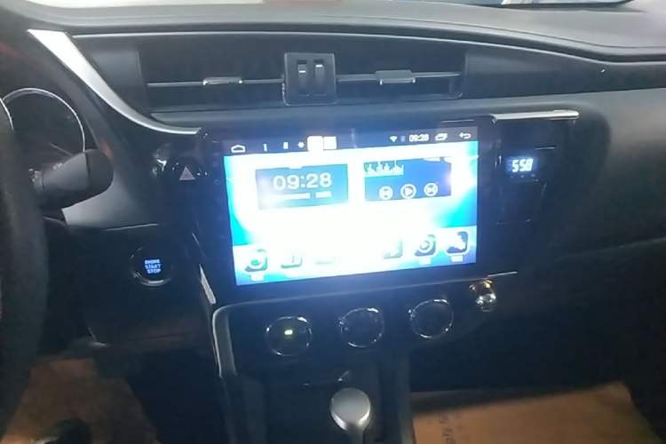 Used Toyota Corolla 2018 1.2T S-CVT GL Smart Enjoyment Version Audio And AC Panel