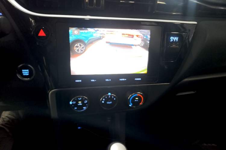 Used Toyota Corolla 2018 1.2T S-CVT GL-i Zhihui Edition Audio And AC Panel