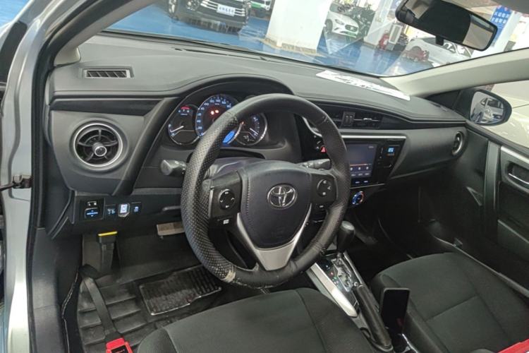 Used Toyota Corolla 2018 1.2T S-CVT GL Smart Enjoyment Version Center Console