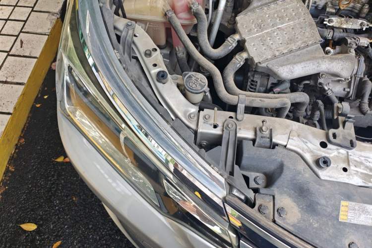 Used Toyota Corolla 2018 1.2T S-CVT GL Smart Enjoyment Version Engine Bay Right