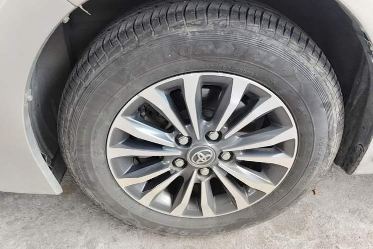 Used Toyota Corolla 2018 1.2T S-CVT GL Smart Enjoyment Version Exterior 4
