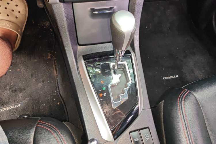 Used Toyota Corolla 2018 1.2T S-CVT GL Smart Enjoyment Version Gear Lever