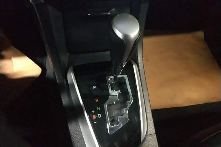 Used Toyota Corolla 2018 1.2T S-CVT GL Smart Enjoyment Version Gear Lever