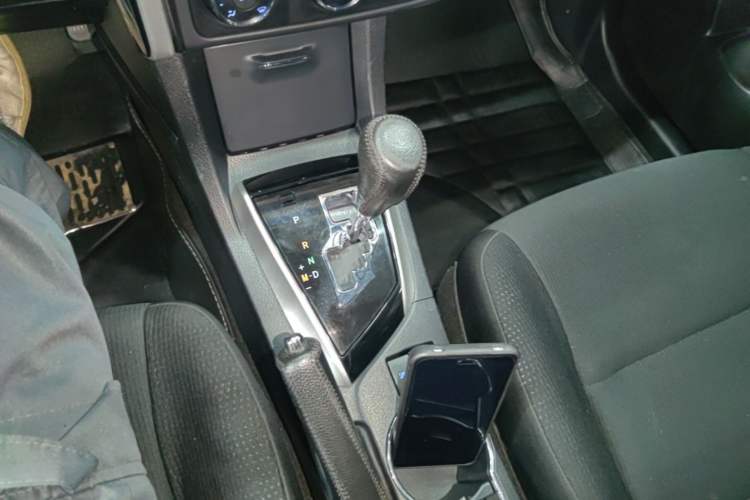 Used Toyota Corolla 2018 1.2T S-CVT GL Smart Enjoyment Version Gear Lever