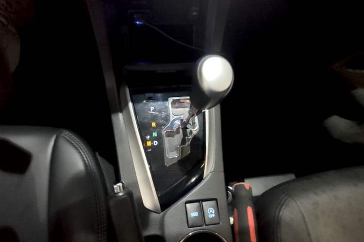Used Toyota Corolla 2018 1.2T S-CVT GL-i Zhihui Edition Gear Lever