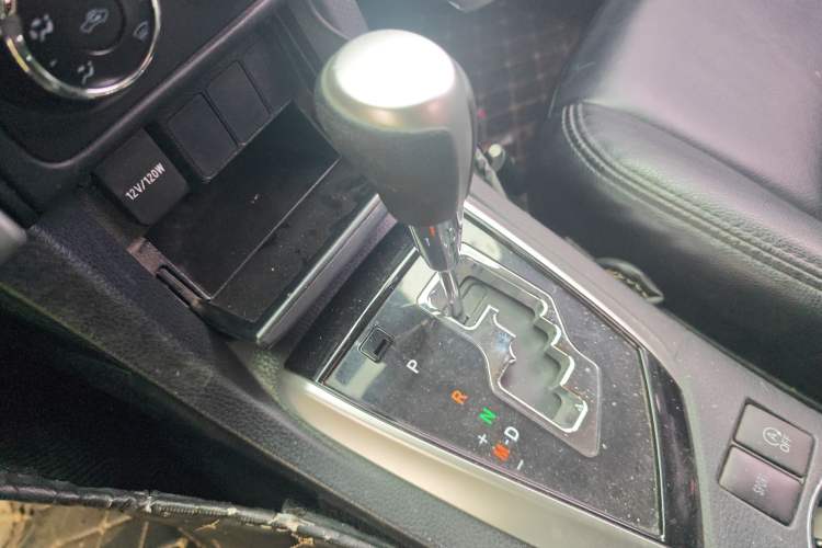 Used Toyota Corolla 2018 1.2T S-CVT GL Smart Enjoyment Version Gear Lever