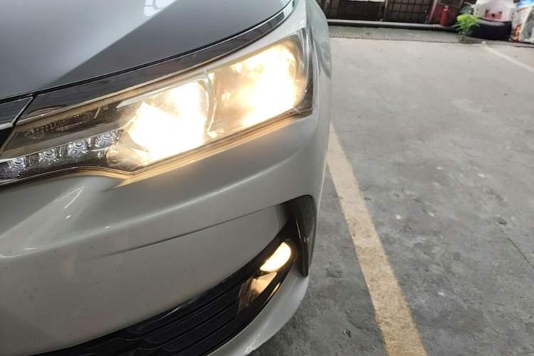 Used Toyota Corolla 2018 1.2T S-CVT GL Smart Enjoyment Version Left Front Headlight