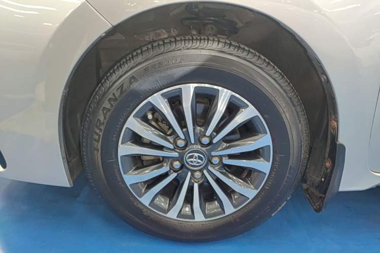 Used Toyota Corolla 2018 1.2T S-CVT GL Smart Enjoyment Version Left Front Wheel Hub