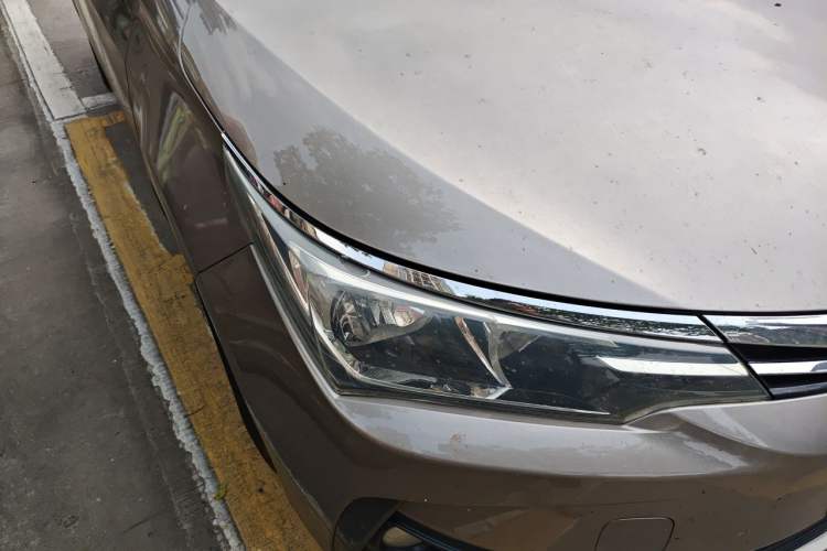 Used Toyota Corolla 2018 1.2T S-CVT GL Smart Enjoyment Version Right Front Headlight