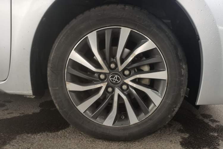 Used Toyota Corolla 2018 Dual-Engine 1.8L E-CVT Smart Edition Right Front Wheel Hub