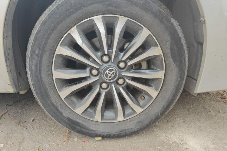 Used Toyota Corolla 2018 1.2T S-CVT GL Smart Enjoyment Version Right Front Wheel Hub