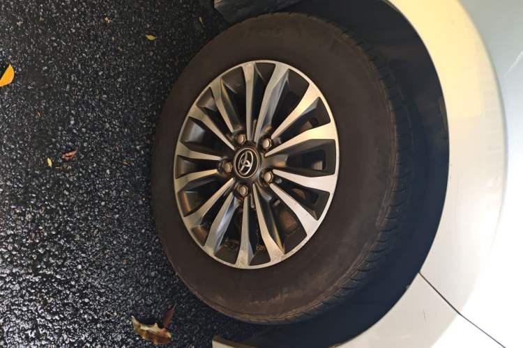 Used Toyota Corolla 2018 1.2T S-CVT GL Smart Enjoyment Version Right Front Wheel Hub