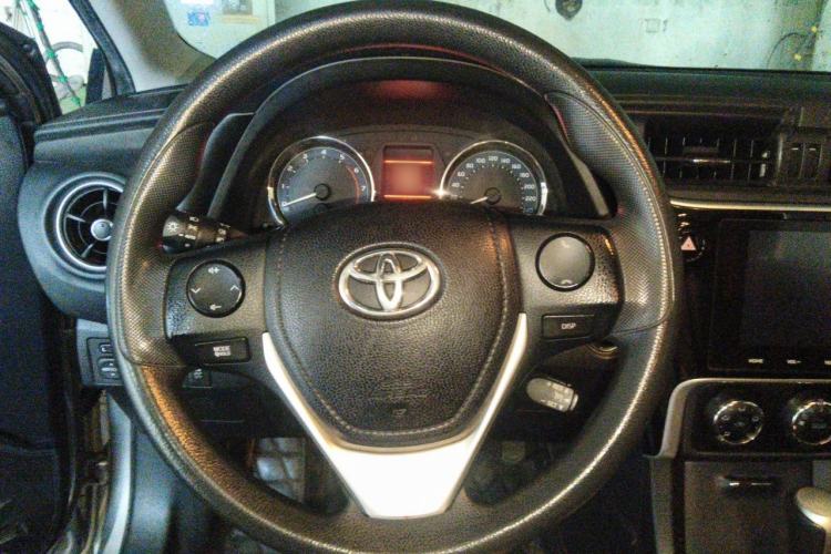 Used Toyota Corolla 2018 1.2T S-CVT GL-i Zhihui Edition Steering Wheel