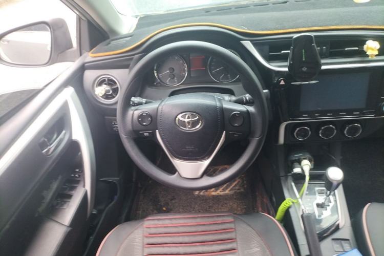 Used Toyota Corolla 2018 1.2T S-CVT GL-i Zhihui Edition Steering Wheel
