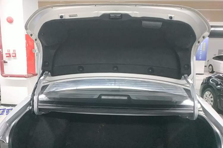 Used Toyota Corolla 2018 1.2T S-CVT GL Smart Enjoyment Version Trunk