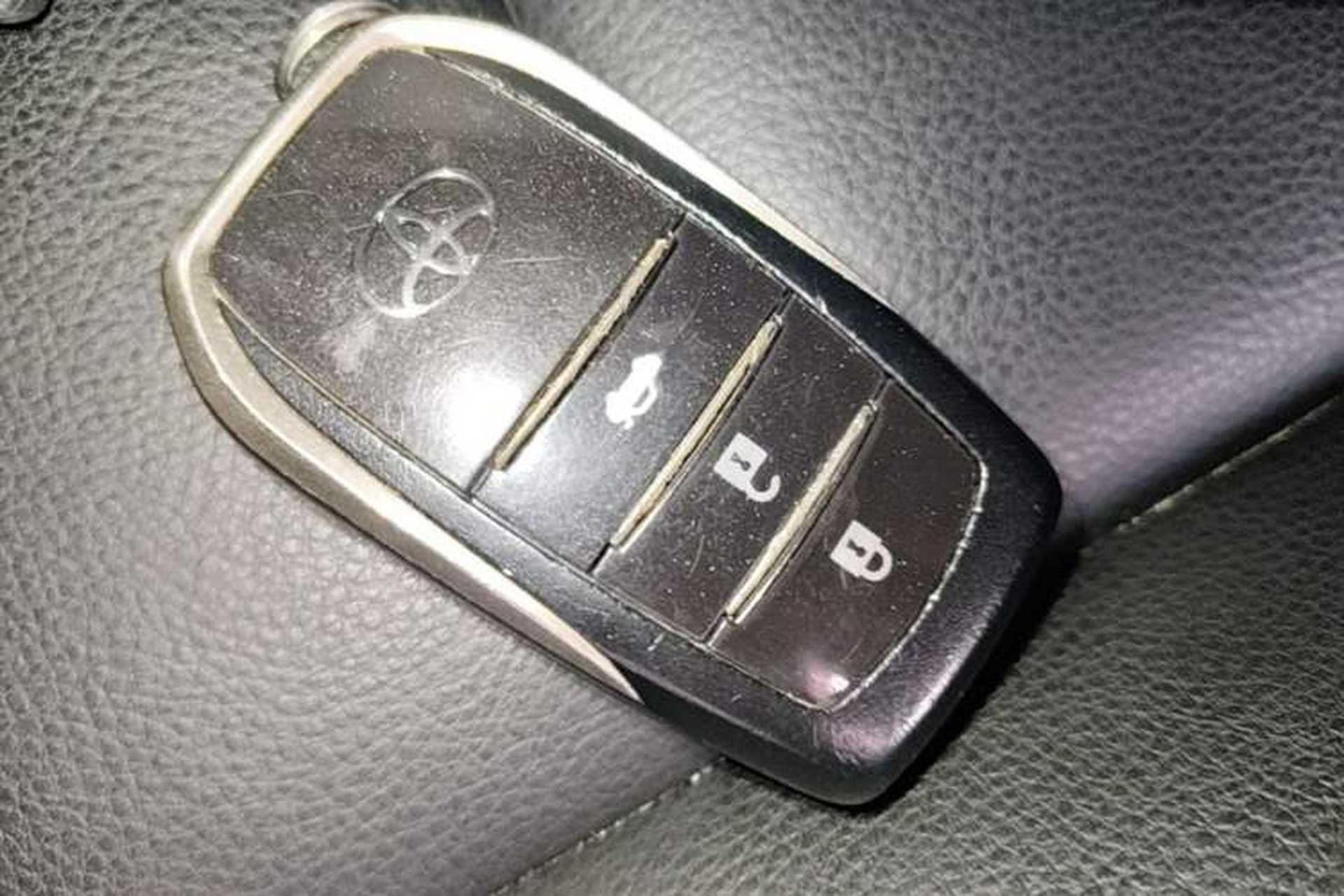 Used Toyota Corolla 2018 1.2T S-CVT GL Smart Enjoyment Version Vehicle Key