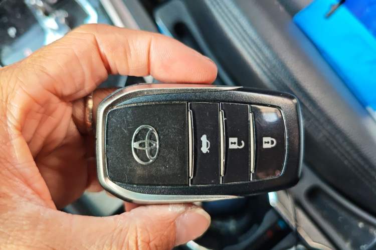 Used Toyota Corolla 2018 1.2T S-CVT GL Smart Enjoyment Version Vehicle Key