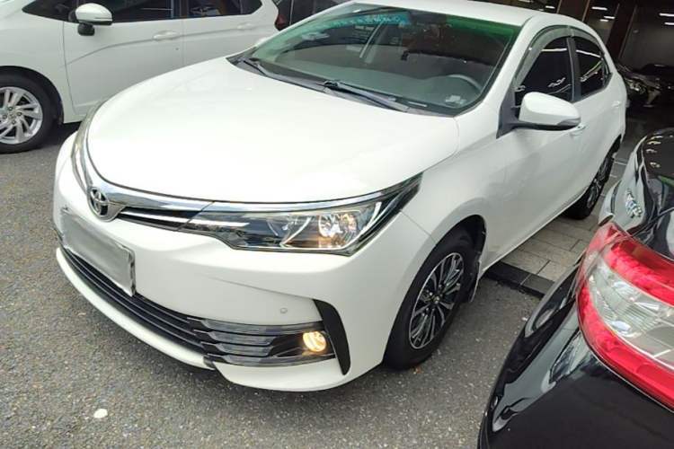 Used Toyota Corolla 2018 1.2T S-CVT GL Smart Enjoyment Version Guazi used car, China used car export, Used car for sale, Used  cars, Cheapest cars for sale