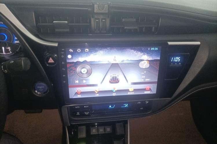 Used Toyota Corolla 2018 Dual-Engine 1.8L E-CVT Smart Edition Audio And AC Panel