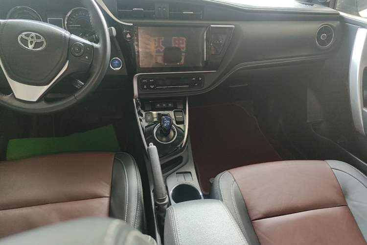 Used Toyota Corolla 2018 Dual-Engine 1.8L E-CVT Smart Edition Audio And AC Panel