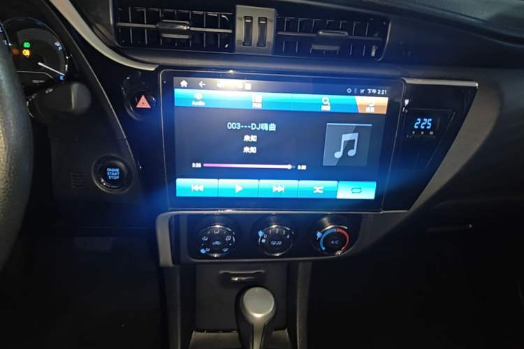 Used Toyota Corolla 2018 1.2T S-CVT GL Smart Enjoyment Version Audio And AC Panel