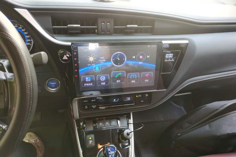 Used Toyota Corolla 2018 Dual-Engine 1.8L E-CVT Smart Edition Audio And AC Panel